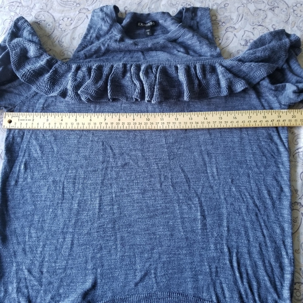 Express Ruffled Cold Shoulder Top - Picture 4 of 4